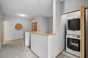 820 Emerald St, Saint Paul, MN 55114 - Photo 21