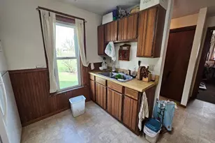 517 Warren Ave, Spring Valley, MN 55975 - Photo 23