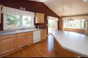 717 S Shore Dr, Detroit Lakes, MN 56501 - Photo 5