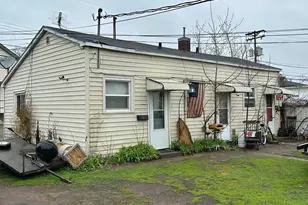 126 W Columbia St, Chippewa Falls, WI 54729 - Photo 3