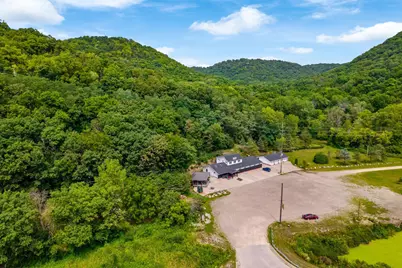 W626 Midway Road, Fountain City, WI 54629 - Photo 11