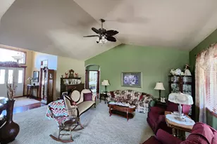 1808 Creekside Dr NE, Owatonna, MN 55060 - Photo 9