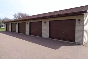 11 Park St N, Fairfax, MN 55332 - Photo 19