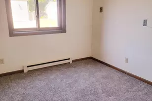 11 Park St N, Fairfax, MN 55332 - Photo 11