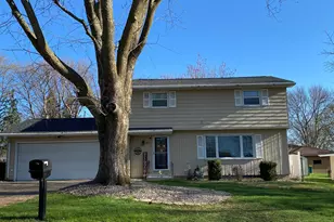 1406 Southview Ln, Albert Lea, MN 56007 - Photo 1