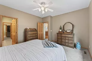 8821 Preserve Pl, Savage, MN 55378 - Photo 13