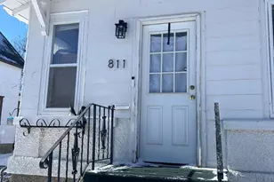 811 6th St NW, Austin, MN 55912 - Photo 1