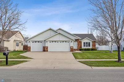 3231 43rd Avenue S, Fargo, ND 58104 - Photo 1