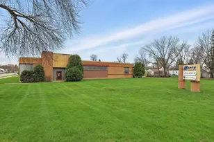 1600 1st Ave NE, Austin, MN 55912 - Photo 1