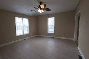 1133 Miller Ave, Windom, MN 56101 - Photo 17