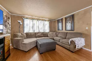 1020 Swanhill Dr, Albert Lea, MN 56007 - Photo 9