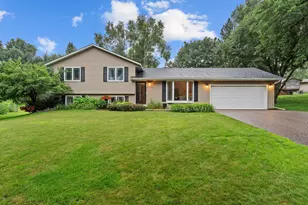 10382 Greyfield Ct, Eden Prairie, MN 55347 - Photo 1