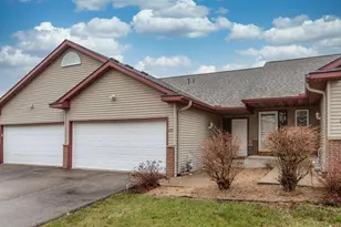 720 10th St SW, Pine Island, MN 55963 - Photo 1