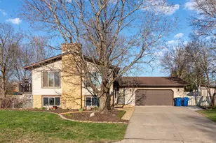 2933 Monroe Pl, Saint Cloud, MN 56303 - Photo 1