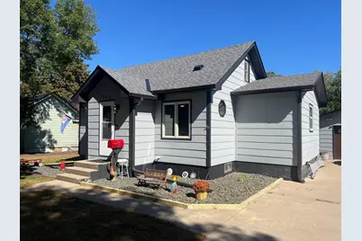822 Holcombe Avenue N, Litchfield, MN 55355 - Photo 1