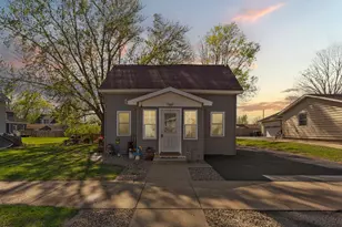 1114 1st Ave NW, Faribault, MN 55021 - Photo 1