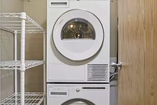 78 10th St E, Saint Paul, MN 55101 - Photo 5