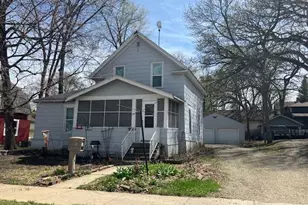 120 4th Ave NE, Waseca, MN 56093 - Photo 1