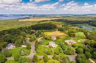 309 Lindsay Rd, Hudson, WI 54016 - Photo 71