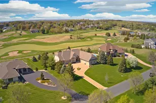 309 Lindsay Rd, Hudson, WI 54016 - Photo 5