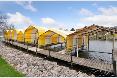 5420 Three Points Boulevard #232, Mound, MN 55364 - Photo 5