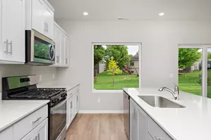 684 Aspen Ln, Montrose, MN 55363 - Photo 15