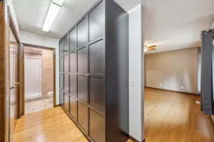 21 Red Fox Rd, North Oaks, MN 55127 - Photo 33