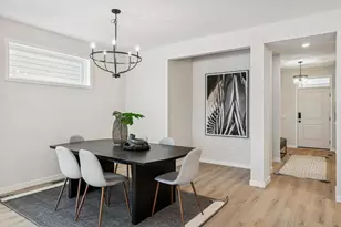 12439 Drayton Trl, Apple Valley, MN 55124 - Photo 13