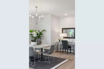 12439 Drayton Trail, Apple Valley, MN 55124 - Photo 9