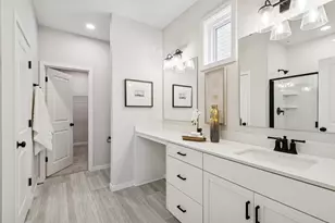 12439 Drayton Trl, Apple Valley, MN 55124 - Photo 23