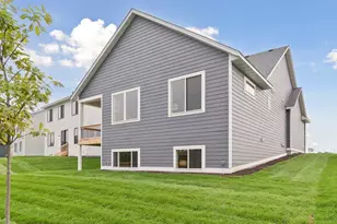 12439 Drayton Trl, Apple Valley, MN 55124 - Photo 37