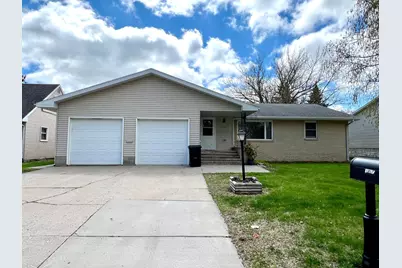 1207 3rd Avenue S, Wheaton, MN 56296 - Photo 1