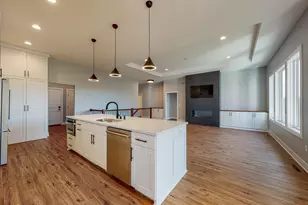 928 Milborne Ln NW, Rochester, MN 55901 - Photo 5