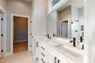 928 Milborne Ln NW, Rochester, MN 55901 - Photo 17