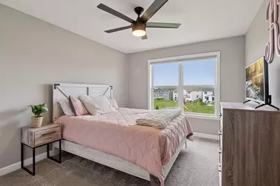 7136 Pearl Drive, Chanhassen, MN 55317 - Photo 13