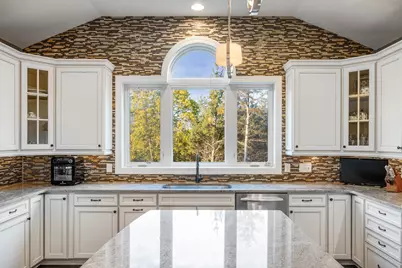 16302 Sohm Court, Eden Prairie, MN 55347 - Photo 9