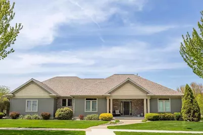 633 Stonebridge Avenue, Onalaska, WI 54650 - Photo 1