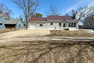 709 15th St SW, Willmar, MN 56201 - Photo 1