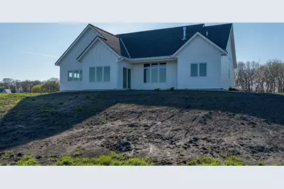 2132 Deerwood Drive, North Mankato, MN 56003 - Photo 35