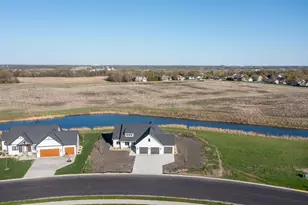 2132 Deerwood Dr, North Mankato, MN 56003 - Photo 39