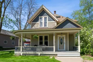 1112 4th St S, Stillwater, MN 55082 - Photo 1