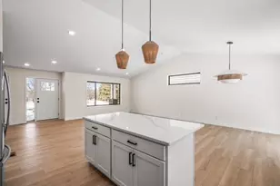 2140 Arkwright St, Maplewood, MN 55117 - Photo 7