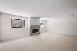 2140 Arkwright St, Maplewood, MN 55117 - Photo 13