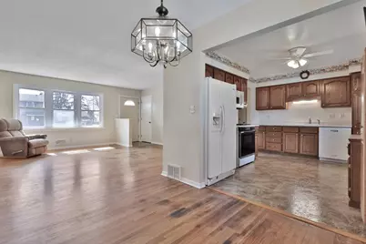 2121 Mapleview Avenue, Maplewood, MN 55109 - Photo 7