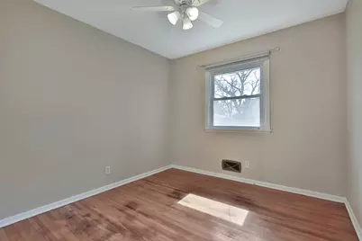 2121 Mapleview Avenue, Maplewood, MN 55109 - Photo 13