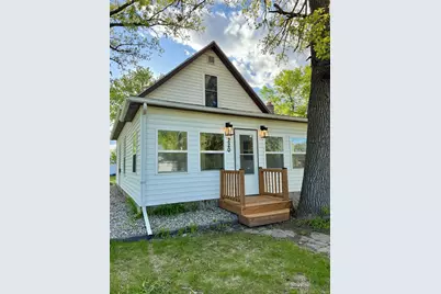 220 Minnesota Street N, Plummer, MN 56748 - Photo 1