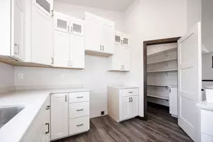 656 Lake Forest Cir, Detroit Lakes, MN 56501 - Photo 17