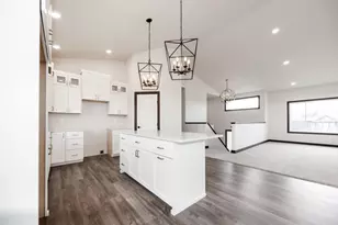 656 Lake Forest Cir, Detroit Lakes, MN 56501 - Photo 15