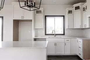 656 Lake Forest Cir, Detroit Lakes, MN 56501 - Photo 19