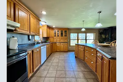 55715 State Highway 11, Warroad, MN 56763 - Photo 5